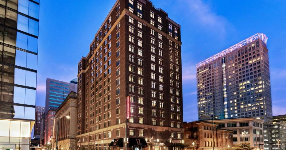 Best Hotels Close to Camden Yards, Baltimore: Comfort & Convenience for Baseball Fans
