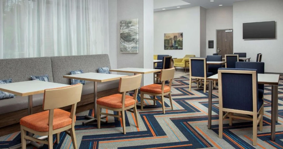 The Ultimate Stay: A Hotel Across from Camden Yards for Baseball Fans & City Explorers
